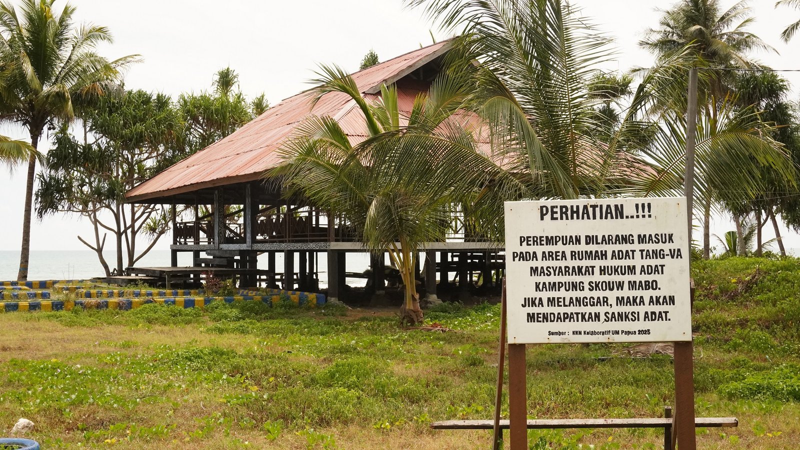 Rumah Adat Tang-Va